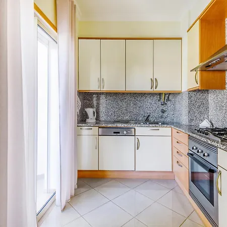 아파트 Homes Ocean View With 3 Spacious Terraces, 2 Swimming Pools & Tennis Court 알부페이라