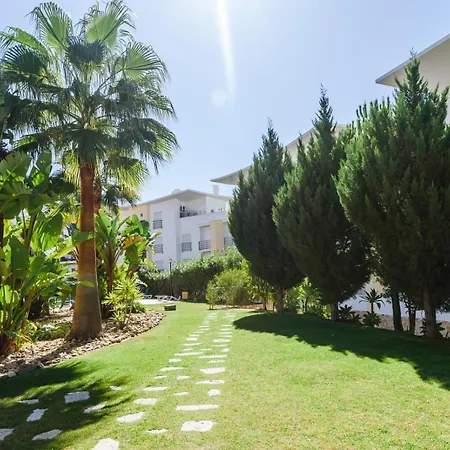 Homes Ocean View With 3 Spacious Terraces, 2 Swimming Pools & Tennis Court 아파트 *