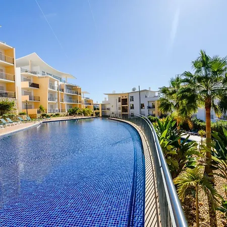Homes Ocean View With 3 Spacious Terraces, 2 Swimming Pools & Tennis Court 아파트 *