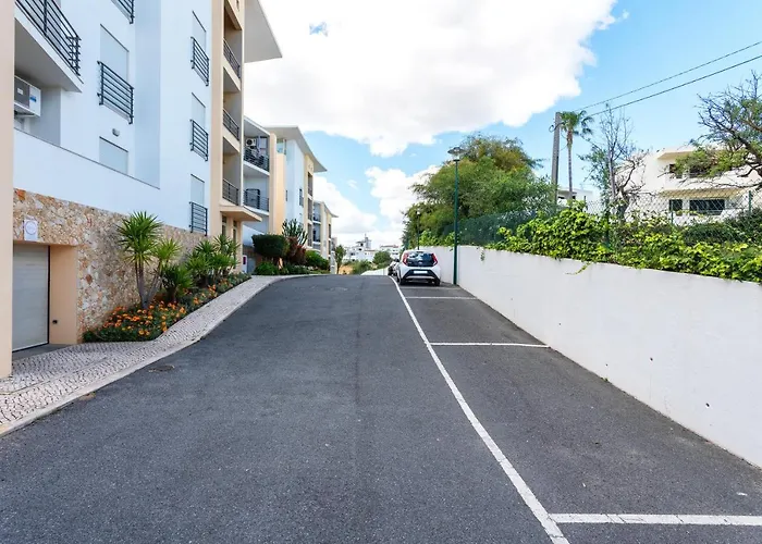 Homes Ocean View With 3 Spacious Terraces, 2 Swimming Pools & Tennis Court * Albufeira