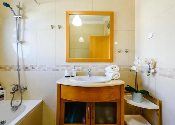 Homes Ocean View With 3 Spacious Terraces, 2 Swimming Pools & Tennis Court Apartament